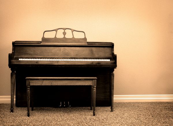 Piano Disposal Service in Lawrence